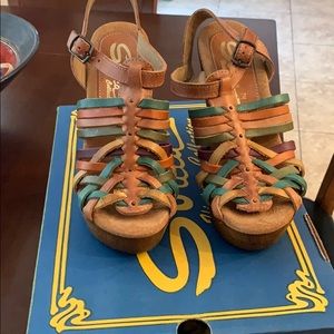 Super cute Sbicca sandals size 7 only worn 1 time